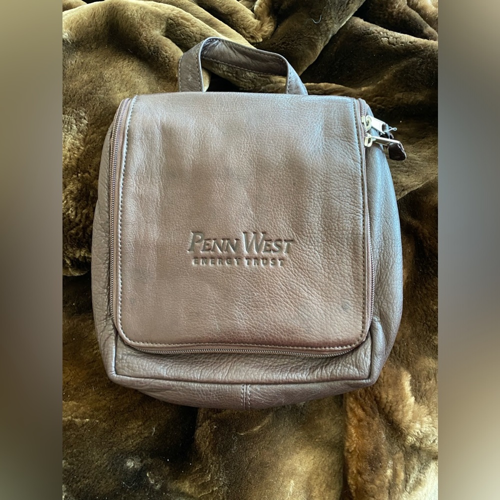 BRN Leather Toiletry Bag, O/S